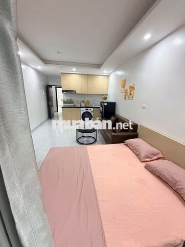 STUDIO BAN CÔNG FULL ĐỒ SIÊU THOÁNG NGAY TRUNG TÂM CẦU GIẤY