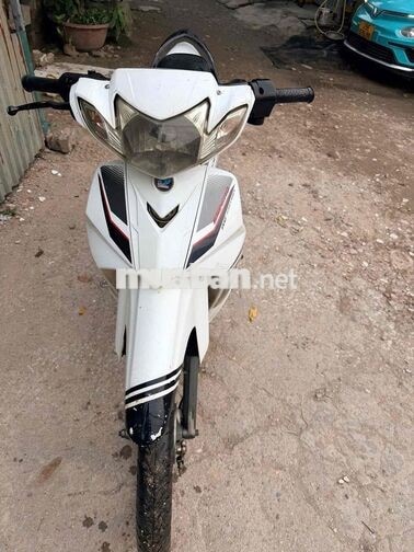 Xe số Sirius 50cc Trắng