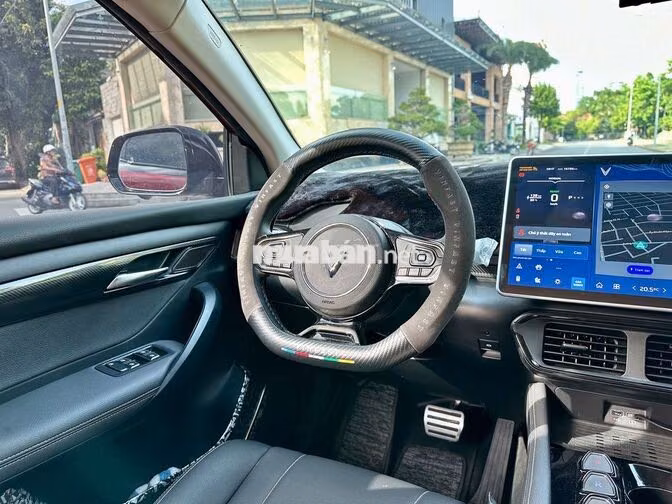 VINFAST VF8 S LUX 2024 PIN MUA CATL GIA ĐÌNH LƯỚT