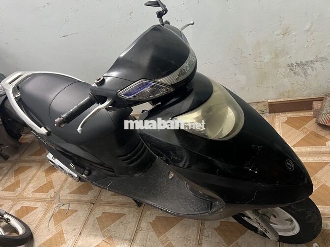 SYM Attila Chân bấm  màu Đen Biển Số Tp
