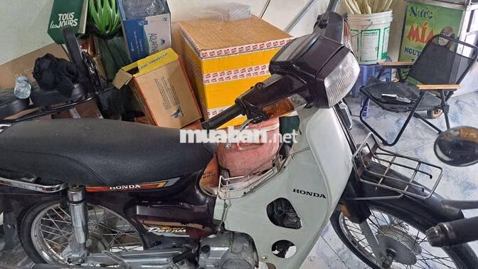 Honda Dream Super HH Nâu, Trắng Zin êm