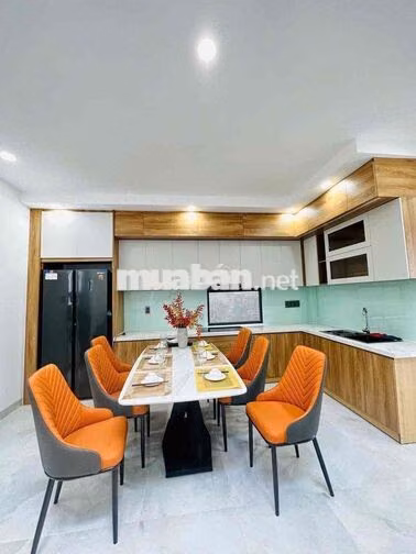 nhà villa hồ bơi, hẻm xe hơi, sổ riêng