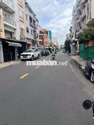 CHO THUÊ NGUYÊN LẦU 1 4x15 2pn  nhà trống có 1 tủ lạnh xài chung.