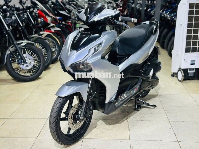XE MÁY THỊNH PHÁT- AIR BLADE 125 ĐEN BẠC ĐỘ SẴN 