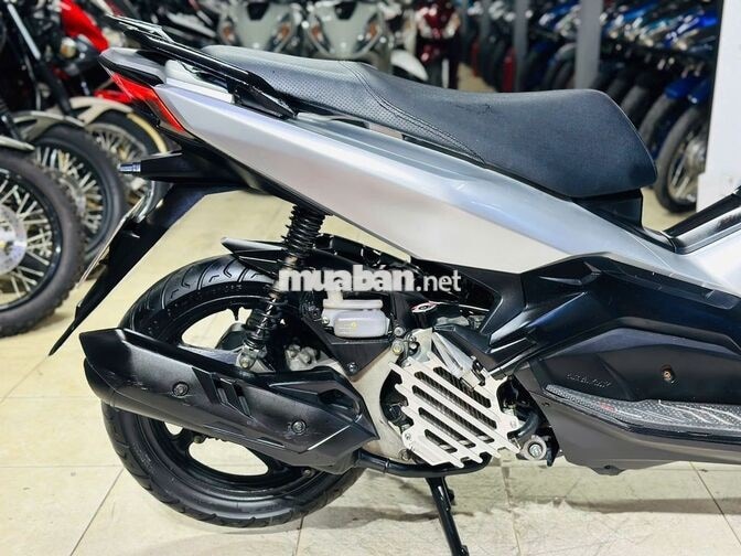 XE MÁY THỊNH PHÁT- AIR BLADE 125 ĐEN BẠC ĐỘ SẴN 
