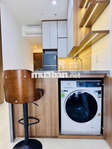 Sunrise city view Cần Cho Thuê 11TR Full NT  LH Quỳnh Quỳnh 