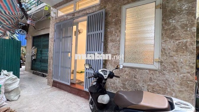 Cho thuê căn hộ khép kín 30m2, Nội thất đầy đủ, an ninh tốt.