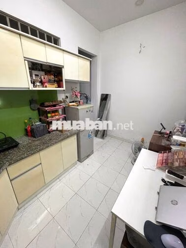 Phòng trọ 2tr3 Tân Phú giá rẻ gần VHU, HUIT