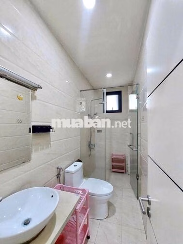 1PN 60m2 có ban công siêu thoáng ngay mặt tiền Nguyễn Trãi Quận 5