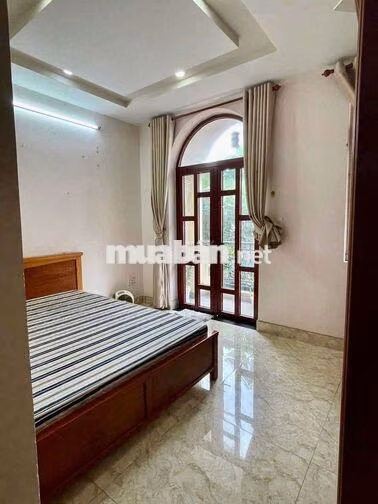 Cho thuê nhà 3 tầng Thạnh Xuân 24 
Khu dân cư đồng bộ, hẻm xe hơi 6m