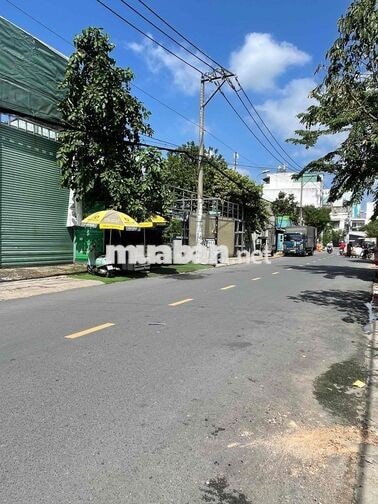 KHO XƯỞNG NỀN ÊPOXY NGAY BẾN XE AN SƯƠNG - QL1A - 400M2 . Đường Công