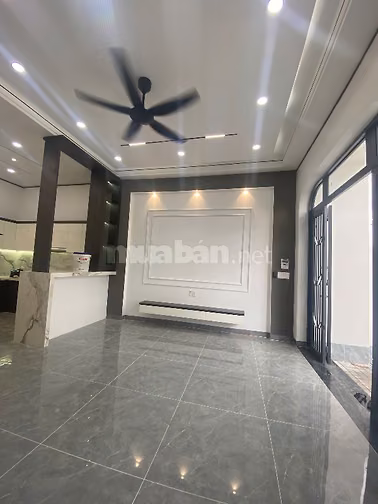 bán nhà gấp 5x16m, gần chợ Nhị Xuân Hóc Môn