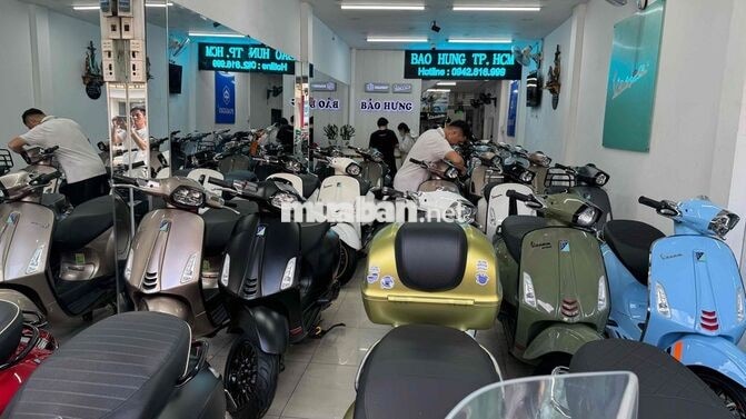 Cần gấp thợ , dọn xe , bán xe Vespa tại Phú Nhuận
