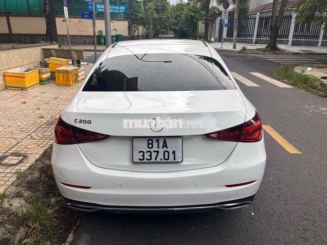 Mercedes-Benz C200 rất mới