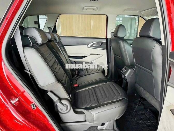 Kia Carens 7 chỗ màu Đỏ