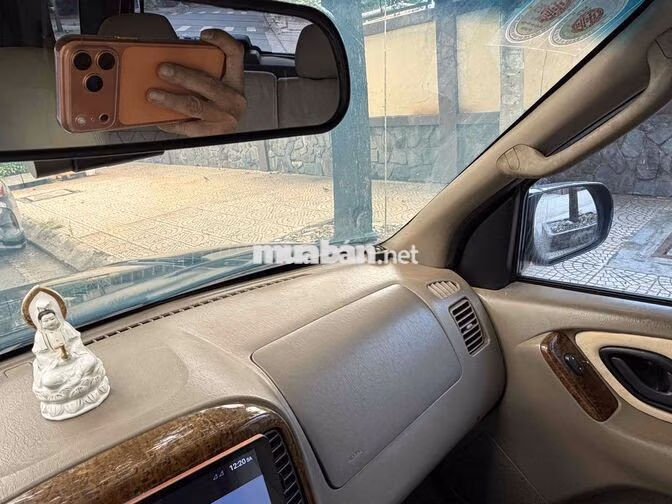 Ford Escape 2004 Tự động Đen