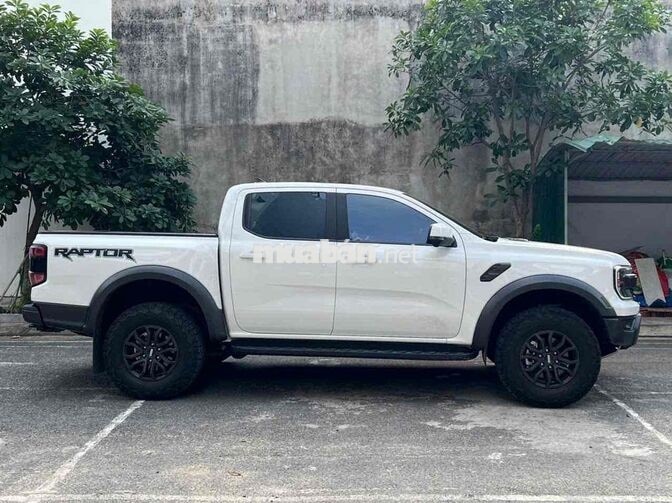 ✅ Ford Raptor 2025 Trắng 18.000km
