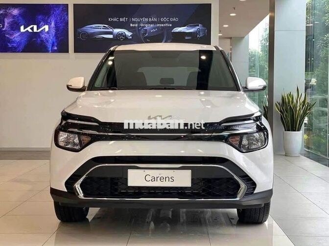 Kia Carens 7 chỗ màu Đỏ