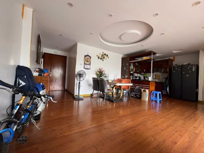 Bán căn hộ chung cư Thành ủy Hà Nội 118m2, 3PN, 2WC, 7,2 tỷ đầy đủ nội