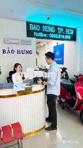 Cần gấp thợ , dọn xe , bán xe Vespa tại Phú Nhuận
