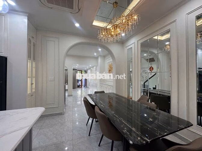 CHO THUÊ BIỆT THỰ LIỀN KỀ TẠI PHÚ MỸ HƯNG - DT 378M2- GIÁ 65 TRIỆU/TH