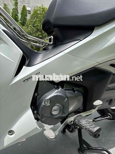 Future 125 Trắng zin chuẩn odo 8300 km Hỗ trợ góp