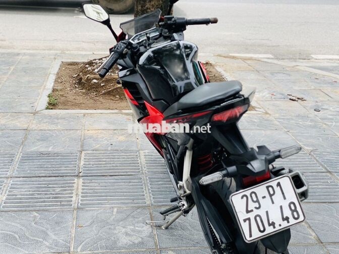 Honda CBR150R Đen, Đỏ bao mới biển 29