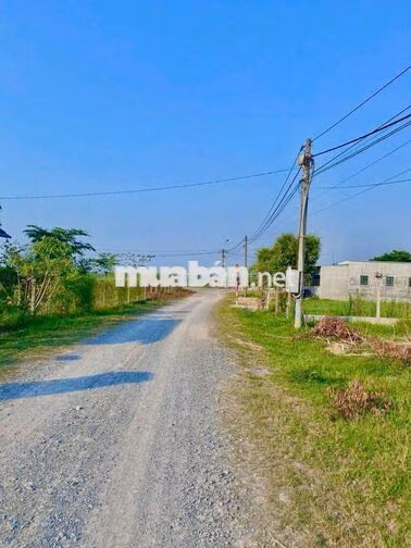 Bán lô đất vườn 1 sẹc QL22. DT 17x48m, sổ hồng riêng, giá 1 tỷ 050tr