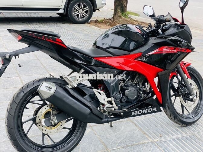 Honda CBR150R Đen, Đỏ bao mới biển 29