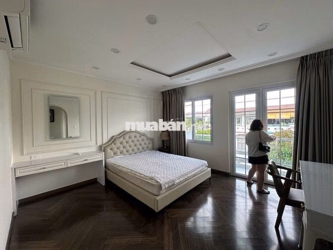 CHO THUÊ BIỆT THỰ LIỀN KỀ TẠI PHÚ MỸ HƯNG - DT 378M2- GIÁ 65 TRIỆU/TH