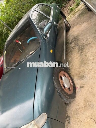 Toyota Camry GLI màu xanh, phiên bản GLI.