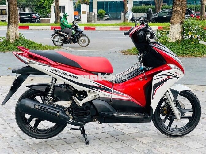 Honda Air Blade 110cc màu Đỏ, Trắng, Đen