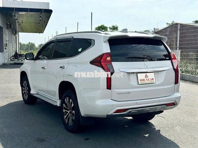 Mitsubishi Pajero 2.4L 4*4 Dầu 2022 Trắng