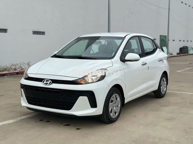 Hyundai i10 Sedan AT Tiêu Chuẩn 2025 Trắng