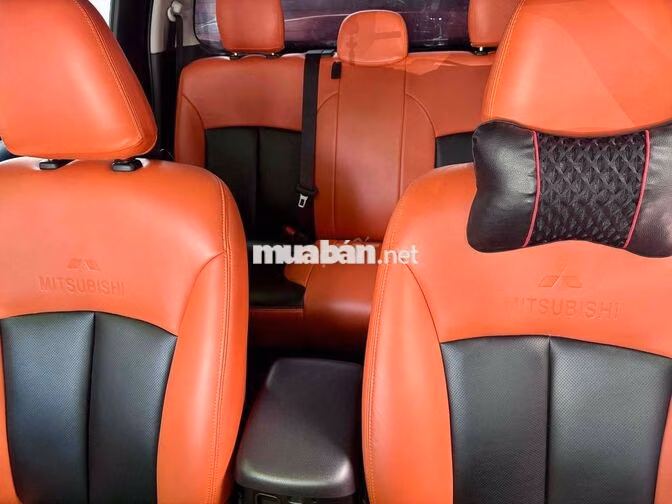Mitsubishi Triton 4x2 AT Mivec 2023 Cam 15.000 km