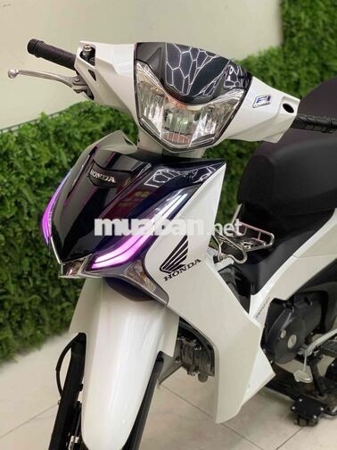Honda Future Trắng,Có Góp Tay Đôi Cửa Hàng