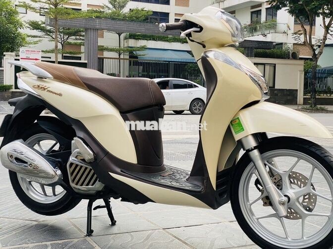 Honda SH Mode Kem Xe tay ga