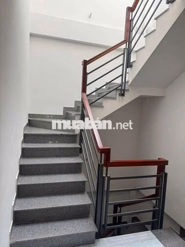 Hạ Giá chỉ 8,3 tỷ nhà 3 tầng VCN Phước Long 2 