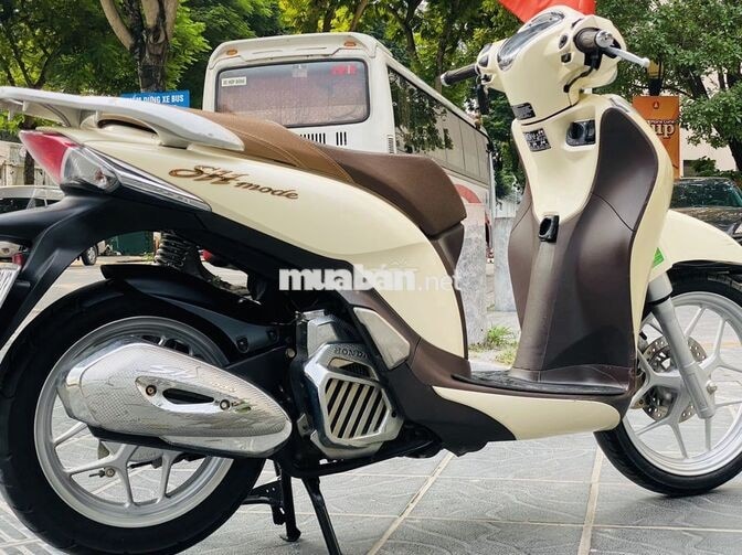 Honda SH Mode Kem Xe tay ga
