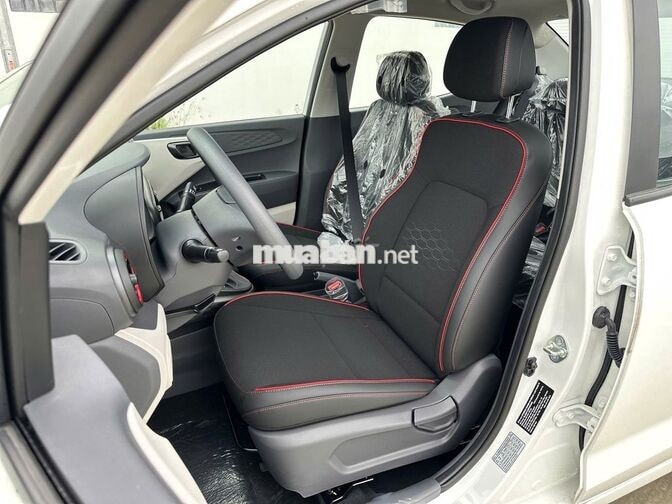 Hyundai i10 Sedan AT Tiêu Chuẩn 2025 Trắng