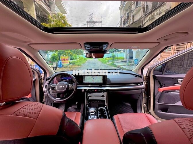 KIA Carnival Signature 2022 Vàng cát 90.000 km
