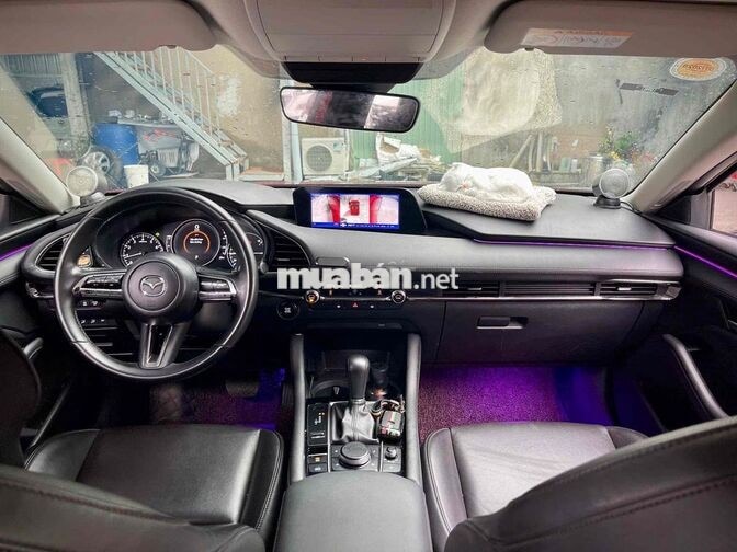 Mazda 3 Luxury 2021 Đỏ pha lê 26.000 km