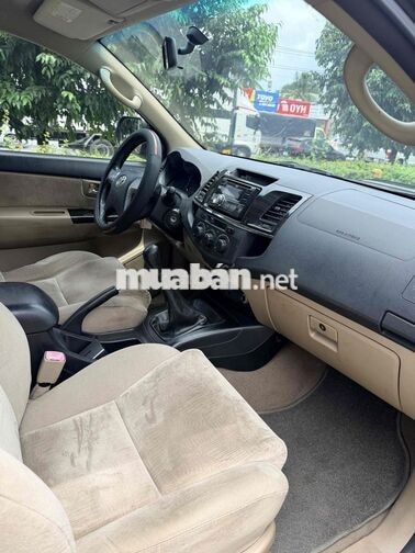 Toyota Fortuner 2.5G MT 2014 Số sàn Đen 1 Chủ