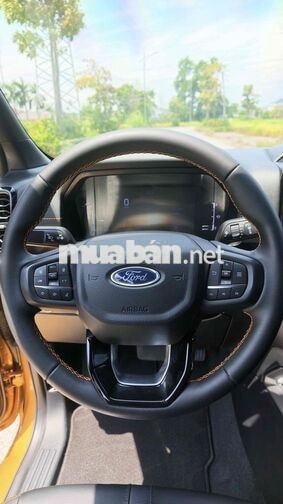 Ford Ranger Wildtrak 2026 4x4AT Vàng