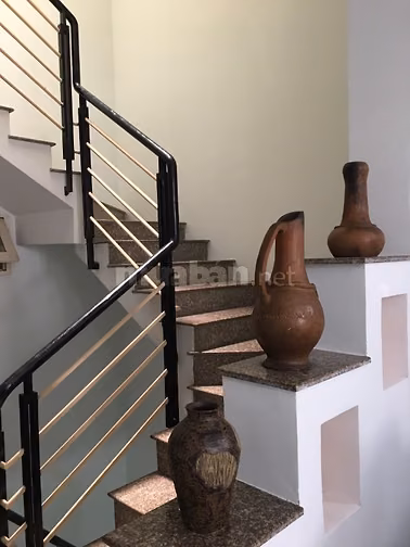 Nhà MT Lê Quốc Trinh 3.4x18m đúc 4 tầng đường 13m khu dân trí cao