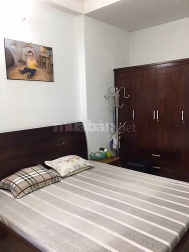 Nhà MT Lê Quốc Trinh 3.4x18m đúc 4 tầng đường 13m khu dân trí cao