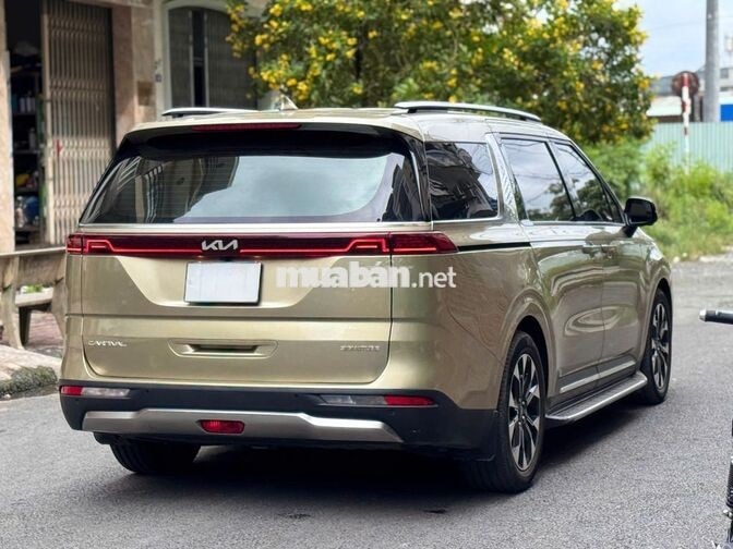 KIA Carnival Signature 2022 Vàng cát 90.000 km