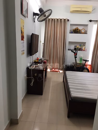 Nhà MT Lê Quốc Trinh 3.4x18m đúc 4 tầng đường 13m khu dân trí cao