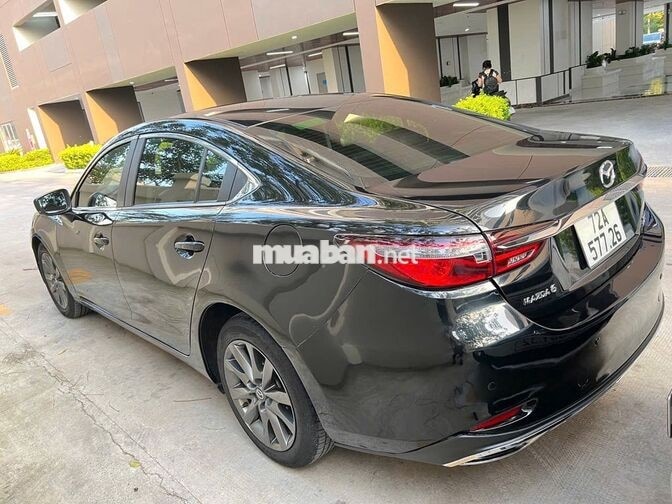 Mazda Mazda 6 Premium 2.0 AT 2022 Đen