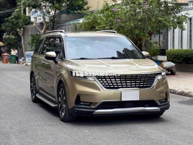 KIA Carnival Signature 2022 Vàng cát 90.000 km